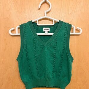 Aritzia Sun-deh Sunday Best Cropped Quinn Sweater Vest Green XS